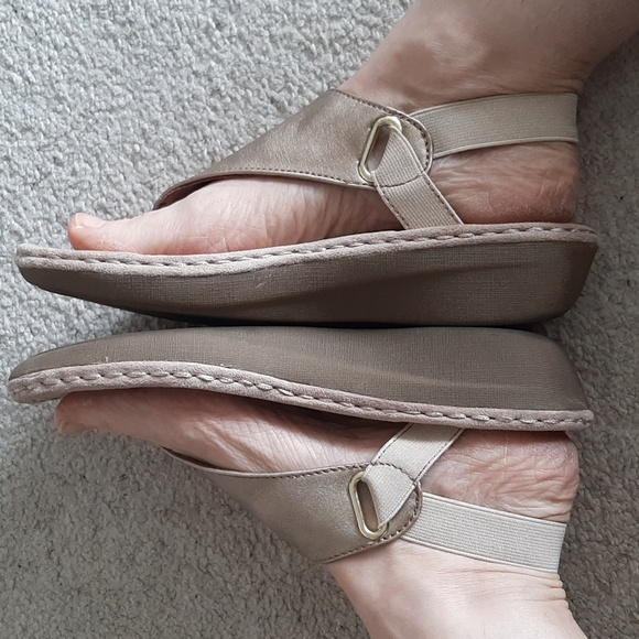 Cliffs by WHITE MOUNTAIN Gold Thong Sandals with Cushion Sole & Rubber Wedge - Picture 7 of 17